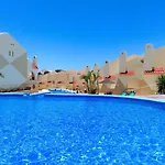 Fantastic 3 Bedrooms Mareverde, Wifi Free 펜션 아데제