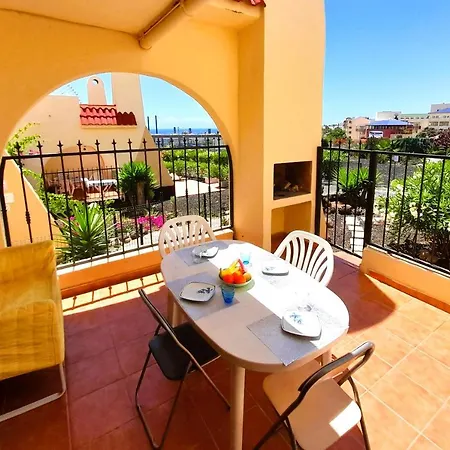 Fantastic 3 Bedrooms Mareverde, Wifi Free Ferienhaus
