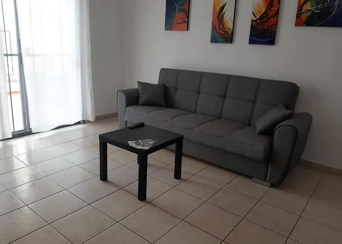 Fantastic 3 Bedrooms Mareverde, Wifi Free 度假居